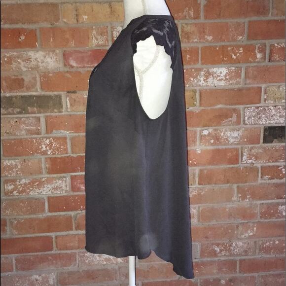 Hi/Low Top With Lace By Torrid Plus 1X - Picture 4 of 6